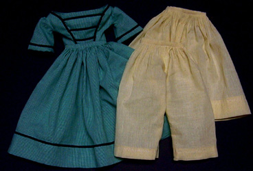 Dress for China or Greiner era dolls